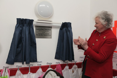 Lady Mary Holborow officially opens Lostwithiel Preschool