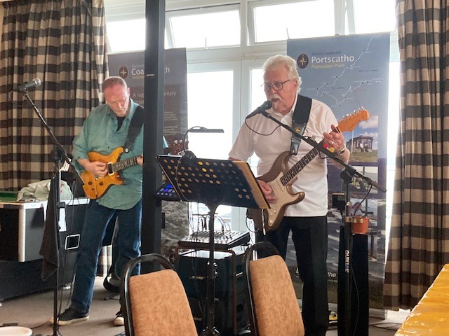 Music at The Globe: Barfly