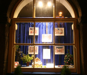 Lostwithiel Museum's 2009 Christmas window