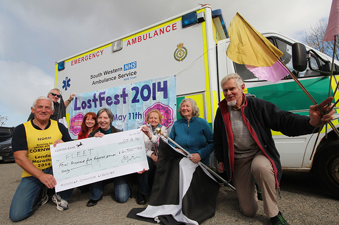 Lostfest FLEET cheque handover